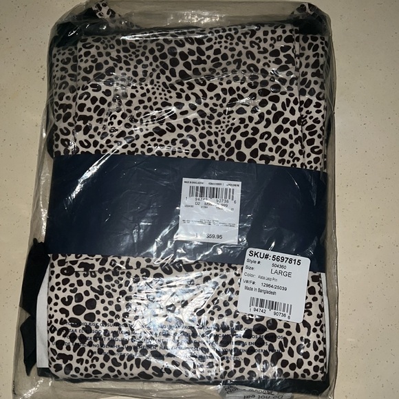 Land’s End ladies 2 piece long sleeve pajama set size L - Picture 6 of 9